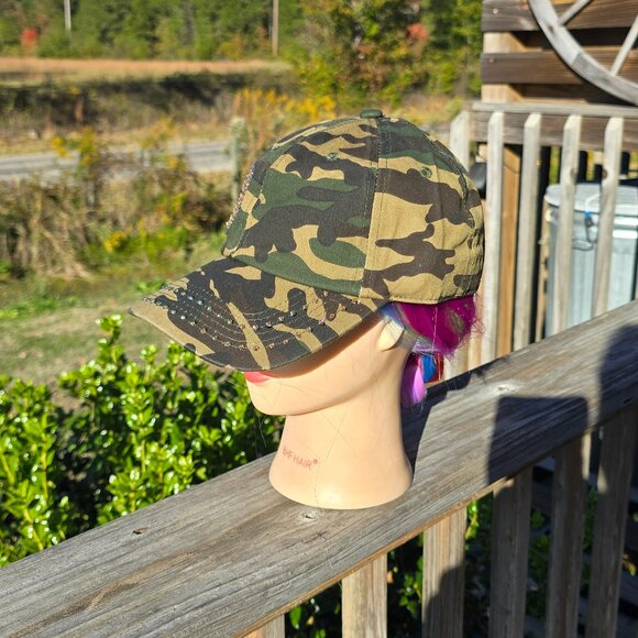Ladies Camo Peace BLING Hat NEW No Tags - Picture 3 of 4